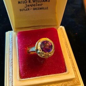 14 K White Gold Amethyst Ring